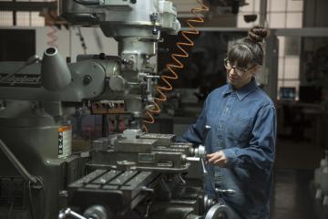 t s a worker at machine